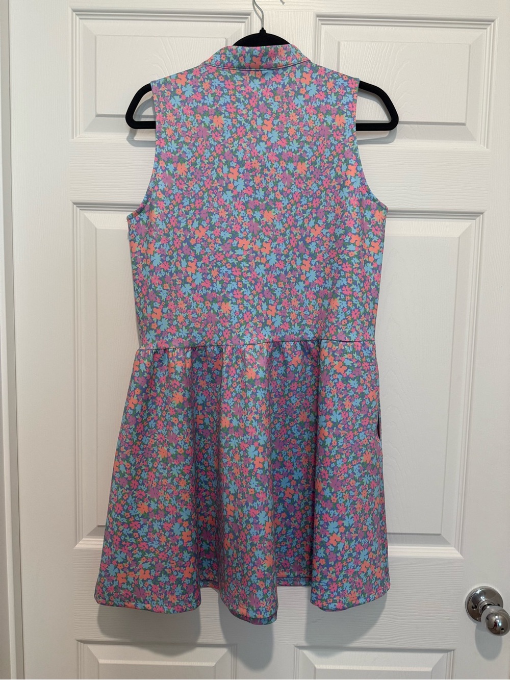 SSYS Agusta Pearl Button Scuba Dress in Pastel Floral - Picture 4 of 6